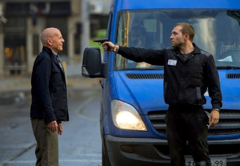 a_good_day_to_die_hard-10-bruce_willis-jai_courtney