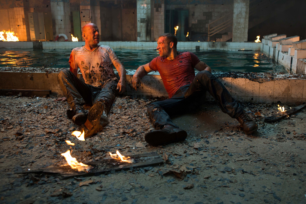 a_good_day_to_die_hard-6-bruce_willis-jai_courtney