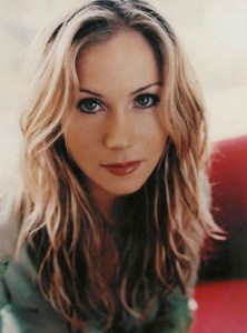 christina_applegate-cats_and_dogs_the_revenge_of_kitty_galore-2