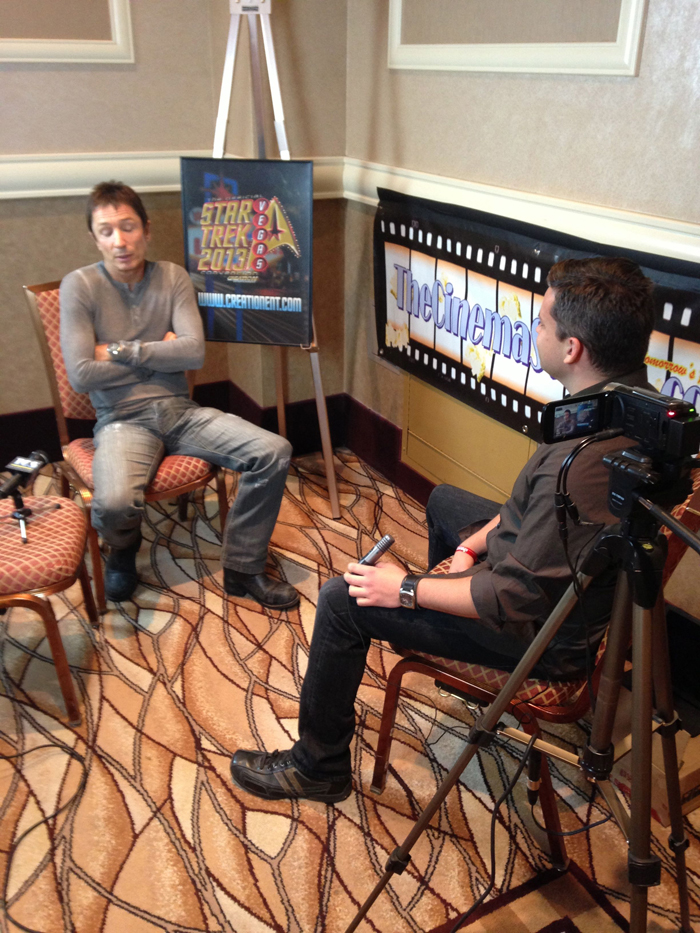 dominic_keating-interview-with-dan_deevy-at_12th_annual_star_trek_convention_in_las_vegas-2