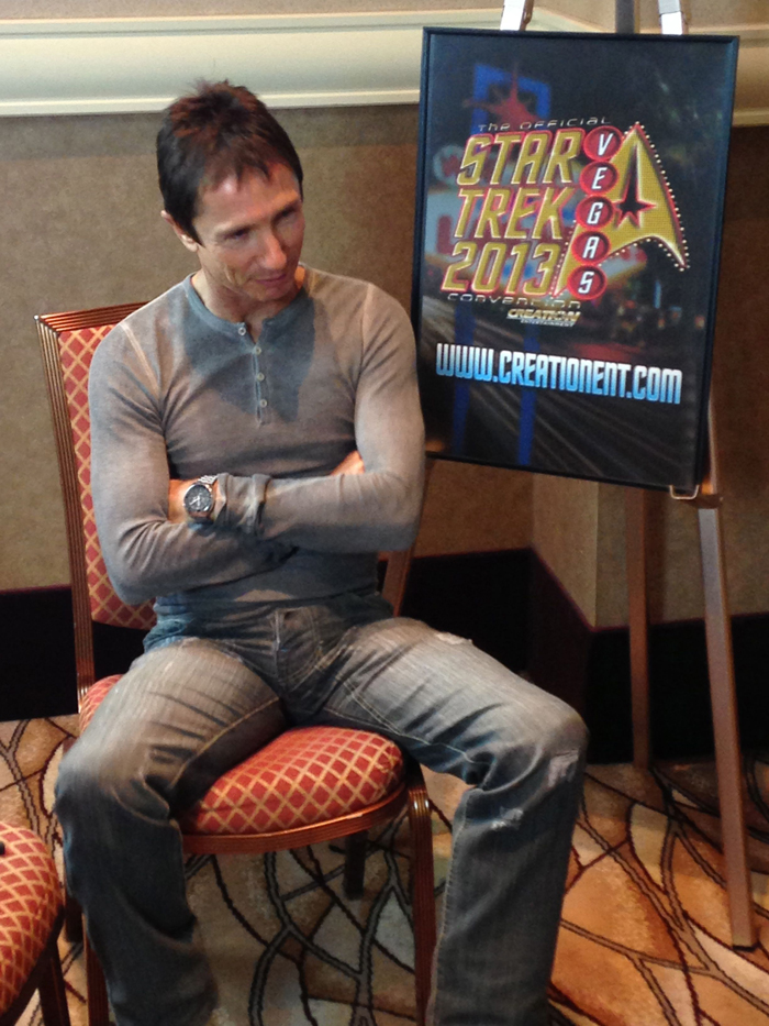 dominic_keating-interview_at_12th_annual_star_trek_convention_in_las_vegas-2