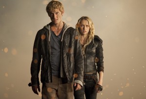 i_am_number_four-7-alex_pettyfer-teresa_palmer