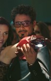 iron_man_2-13-robert_downey_jr-scarlett_johansson