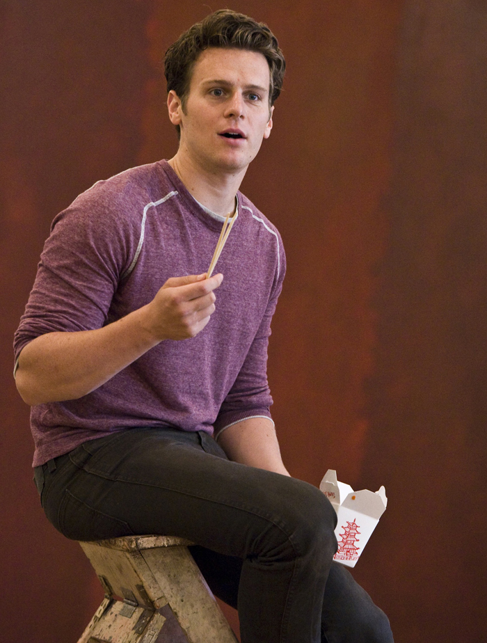 jonathan_groff-frozen-4