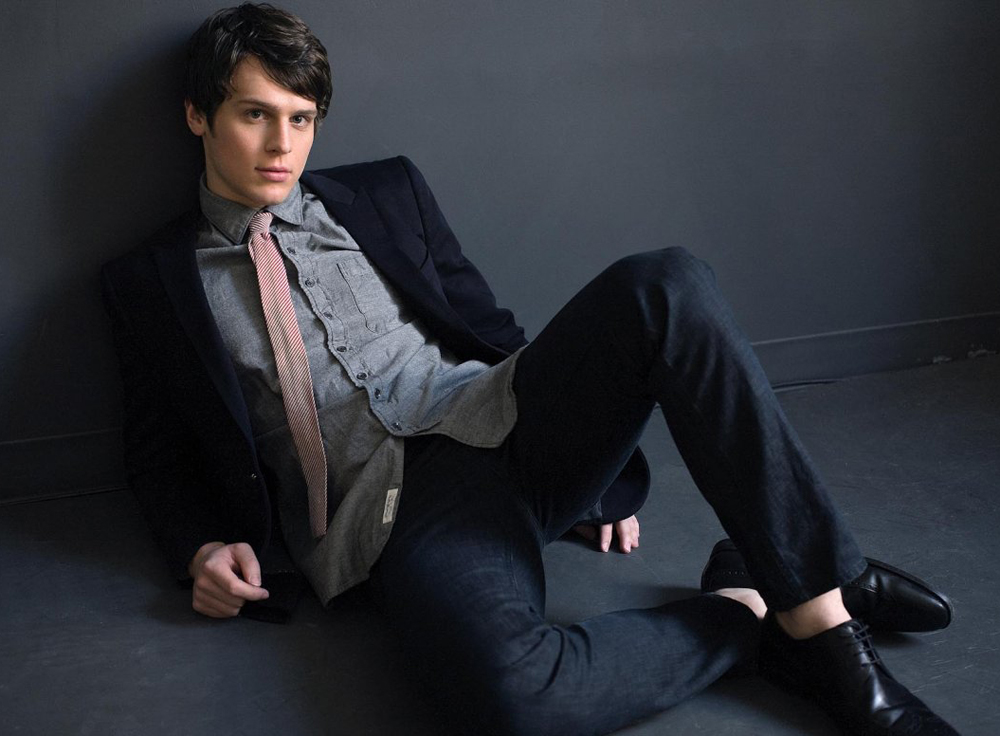jonathan_groff-frozen-5