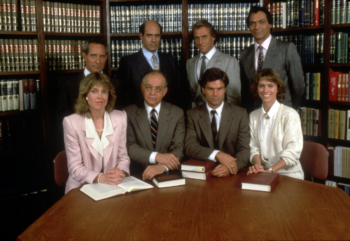 la_law_season_1_dvd-1-harry_hamlin-corbin_bernsen-jimmy_smits-jill_eikenberry-michael_tucker-alan_rachins-susan_ruttan-susan_dey