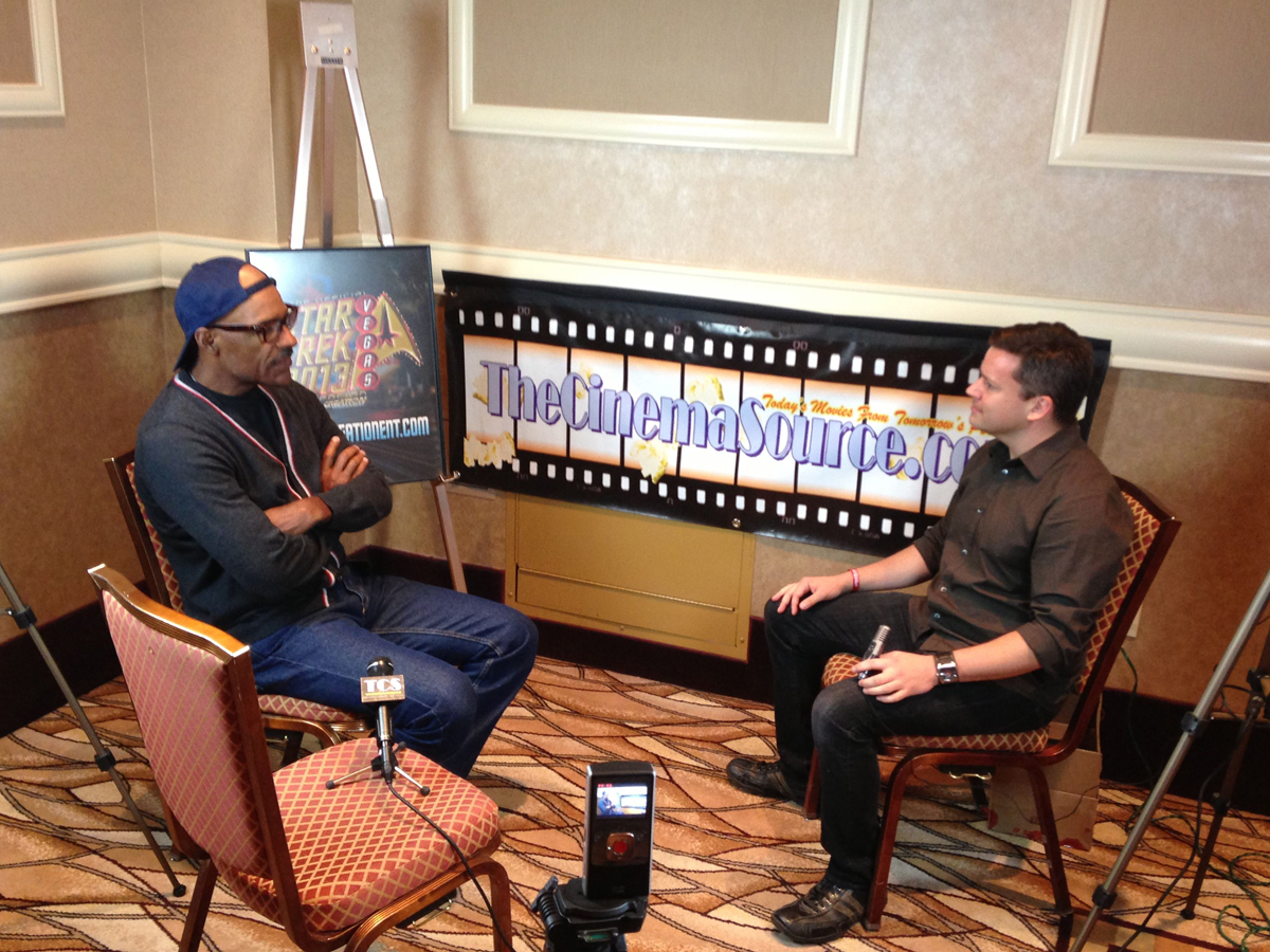 michael_dorn-interview_with-dan_deevy-at_12th_annual_star_trek_convention_in_las_vegas-1