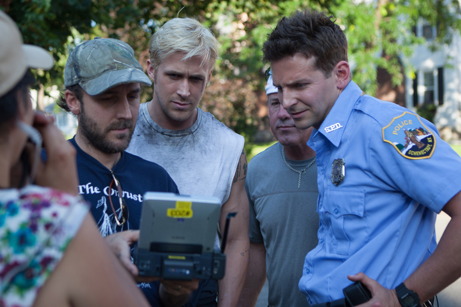 the_place_beyond_the_pines-19-ryan_gosling-bradley_cooper-derek_cianfrance