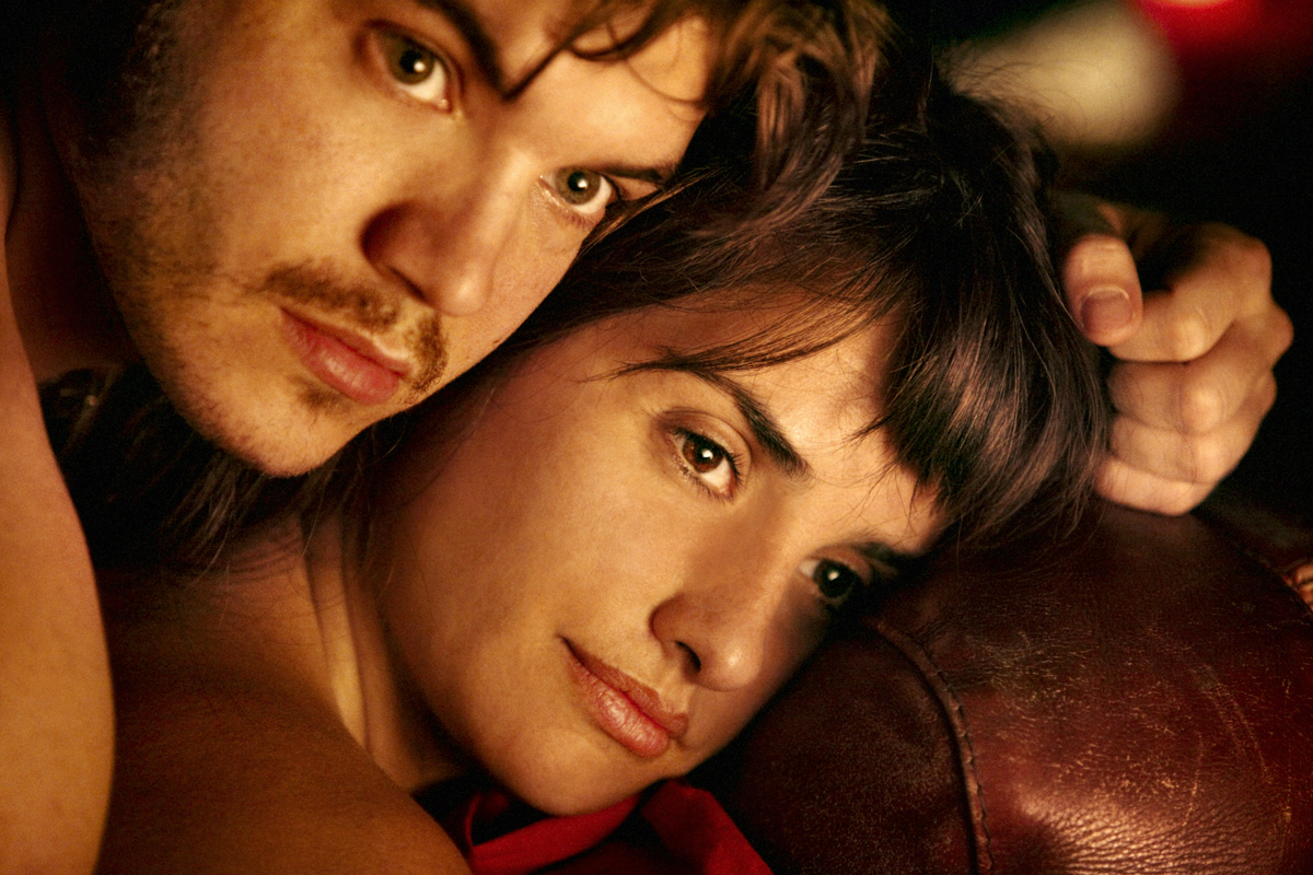 twice_born_dvd_contest-1-penelope_cruz-emile_hirsch