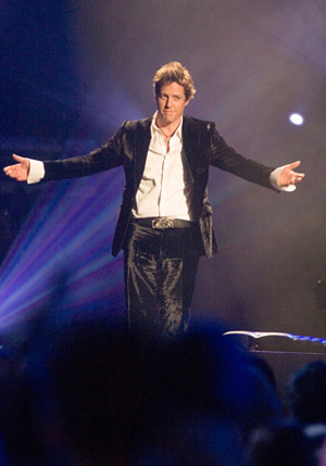 Music_and_Lyrics-7-Hugh_Grant
