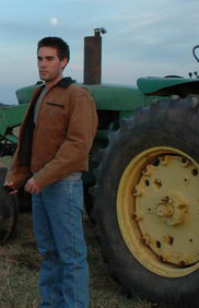 The_UItimate_Gift-5-Drew_Fuller