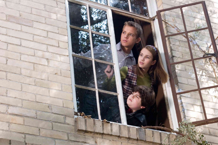 nancy_drew_006_max_thieriot_emma_roberts_josh_flitter