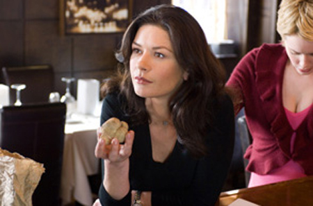 no_reservations_005_catherine_zeta-jones